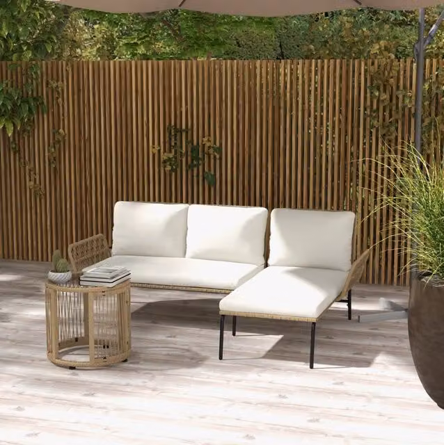 Set da giardino in rattan 3 pezzi con lettino; divano 2 posti e tavolino; crema