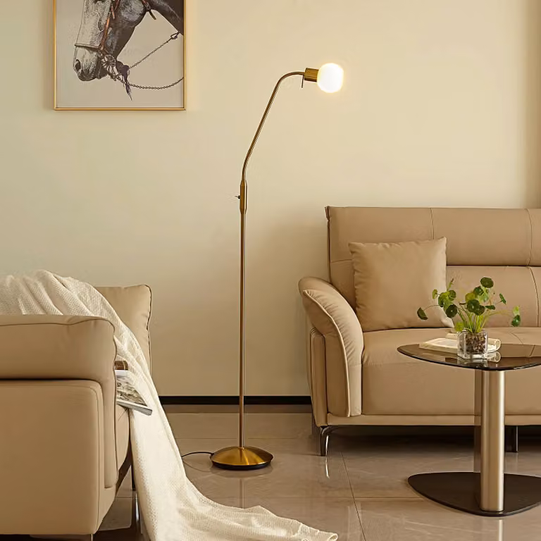 Lampada da terra ELAINA Lindby, Ottone / Oro, Soggiorno / Sala da pranzo, Metallo, Moderno, Lampada da terra