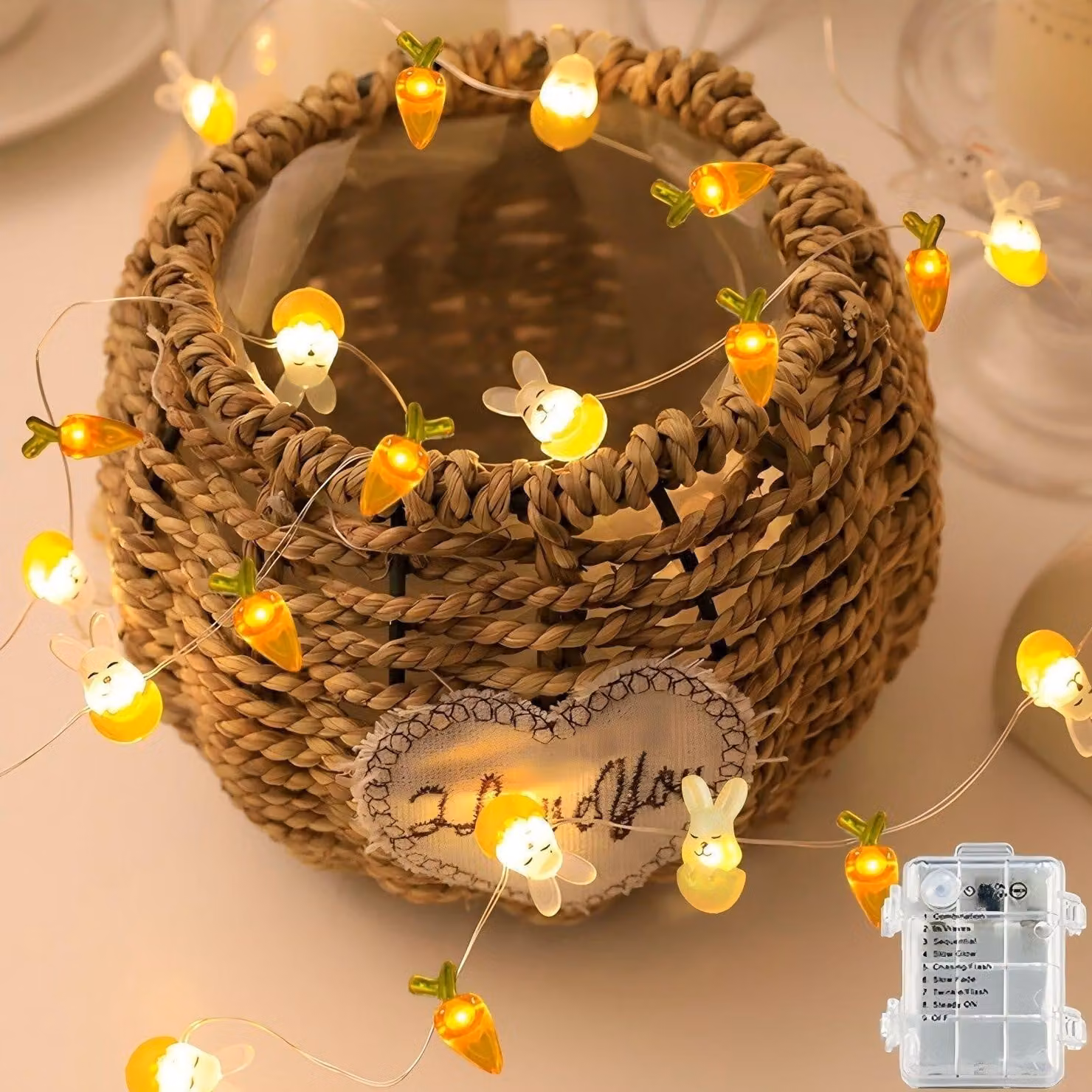 Catena luminosa Oster-LED, 2 metri, con 20 uova e coniglietti colorati