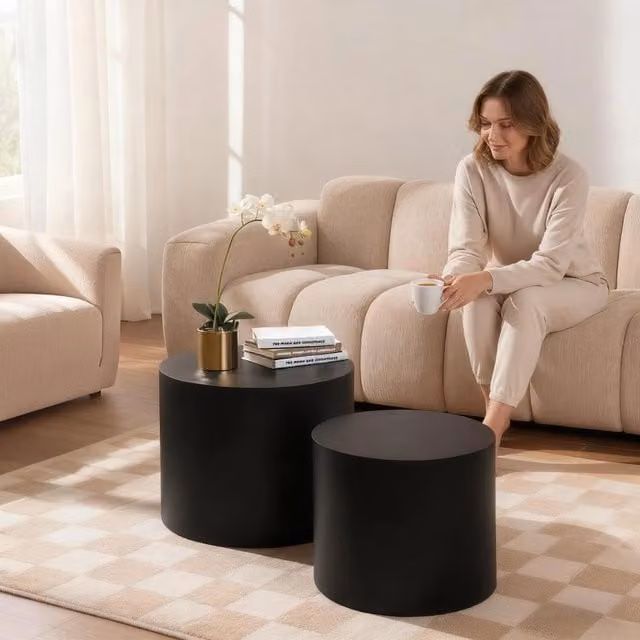 Set di 2 tavolini bassi rotondi a incastro MIVRAY in MDF nero opaco – 1