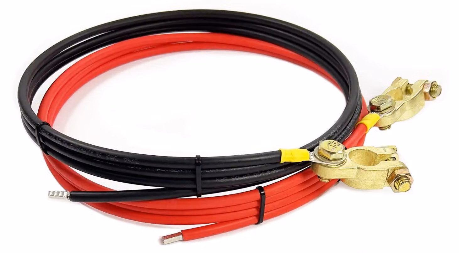 Regolatore di carica solare con cavo di collegamento alla batteria da 2 metri, sezione 6 mm², in rame, con morsetti a clip per batteria