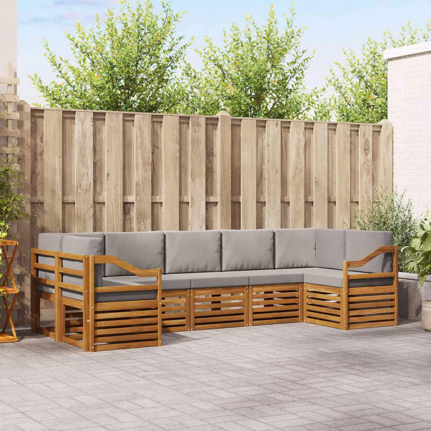vidaXL Set di divani da esterno a L composto da 7 pezzi in legno di acacia con cuscini, colore beige e grigio