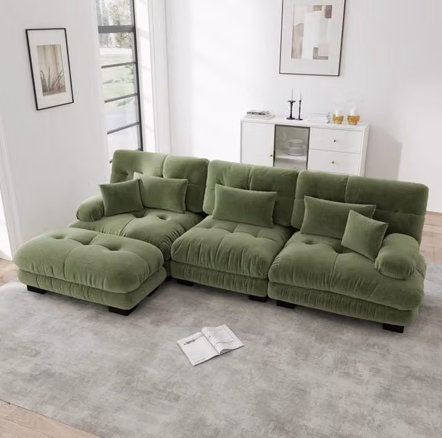 Divano modulare angolare 313x145 cm in ciniglia verde con ottomane mobili HOMVRA