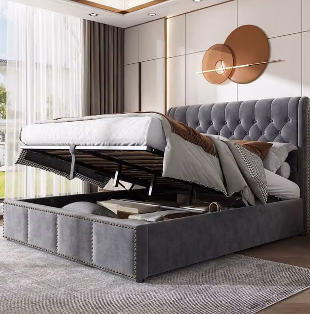 Letto imbottito 140x200 cm con contenitore; rete a doghe e panca contenitore in velluto grigio