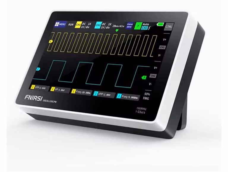 Oscilloscopio FNIRSI 1013D con display TFT LCD touchscreen da 7"