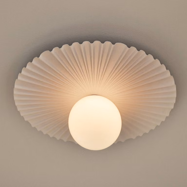 Nuura Aps Applique da parete di design Liila Muuse, dimmerabile, Bianco / Opale, Bagno, Metallo, Scandinavo, Applique