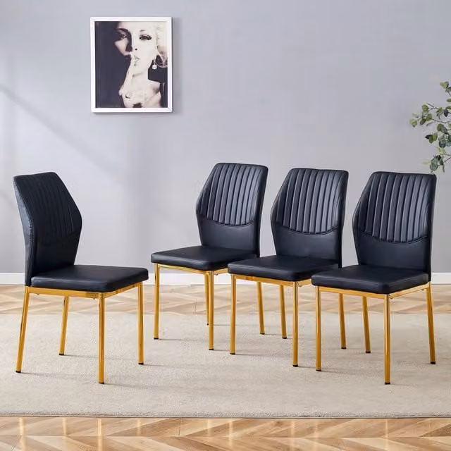 Set di 4 sedie da pranzo Minimal in ecopelle nera con gambe in metallo oro
