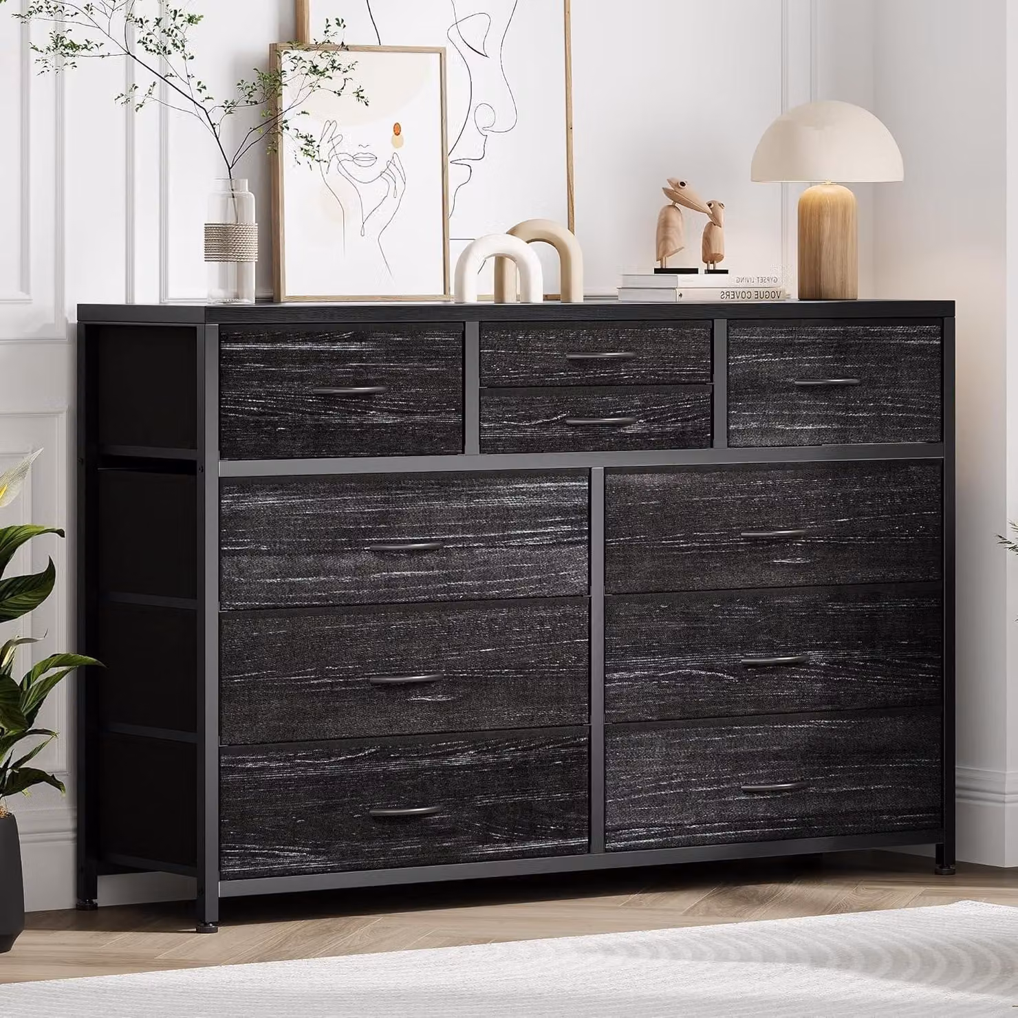 Comodino imbottito con 10 cassetti, struttura in acciaio, piano in legno, colore nero