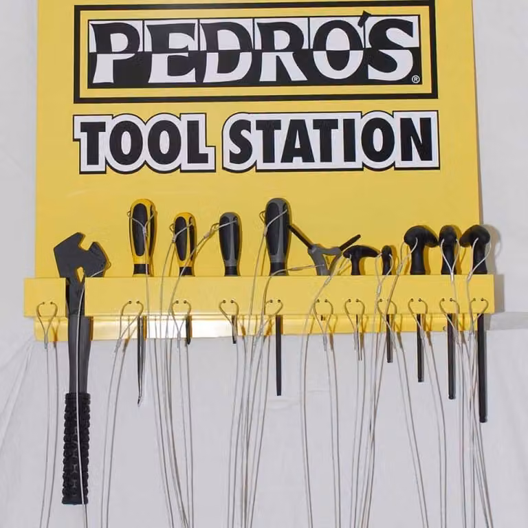 Set di utensili Pedro's Tool Station per montaggio a parete