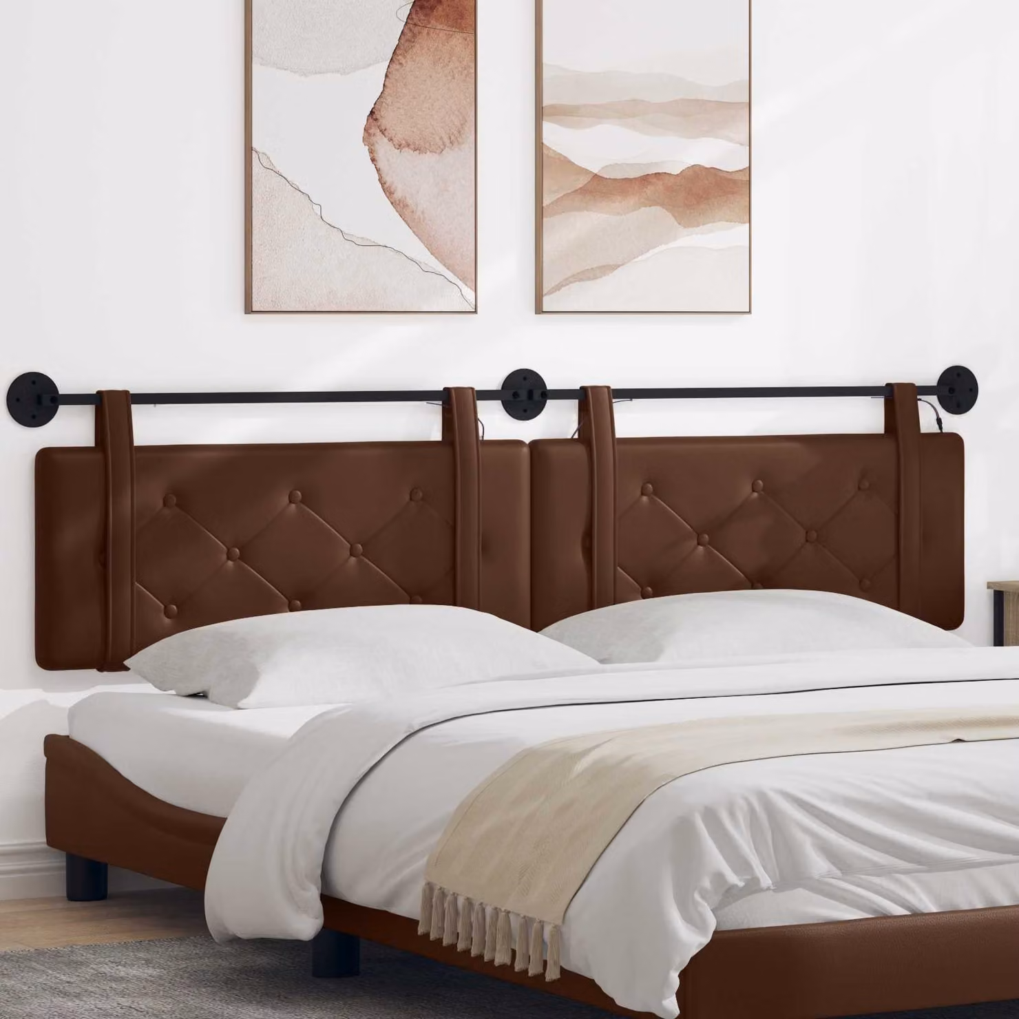 Testiera da letto sospesa vidaXL in similpelle marrone con illuminazione LED integrata