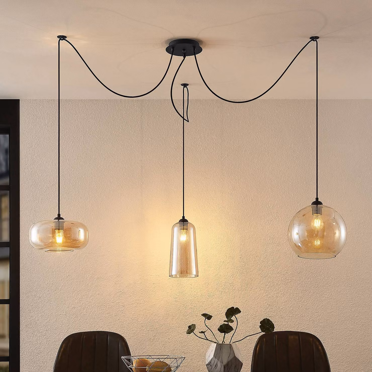 Lampada a sospensione in vetro Zyli Lucande, dimmerabile, Crema / Ambra, Soggiorno / Sala da pranzo, Vetro, Vintage, Lampada a sospensione