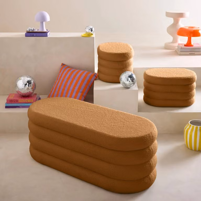 Panca contenitore Sweeek con 2 pouf in tessuto bouclé, color arancione, L: 111 cm, P: 45 cm, H: 42,5 cm