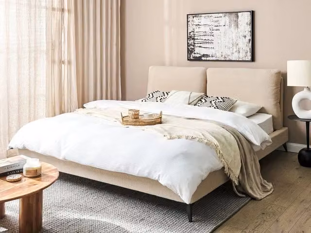 Letto imbottito moderno BELIANI in bouclé beige con rete a doghe in legno L/P: 180 x 200 cm – 1