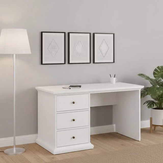 Scrivania DMORA moderna con cassettiera, tavolo per ufficio e computer in MDF bianco opaco, L: 130 cm, P: 62 cm, H: 74 cm