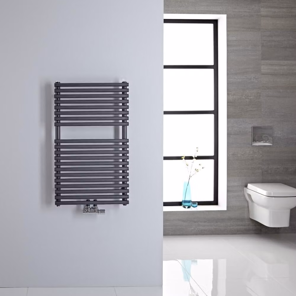 Scaldasalviette con Attacco Centrale - Design Tubolare Antracite - 835 x 500mm - 230 Watt - Magera