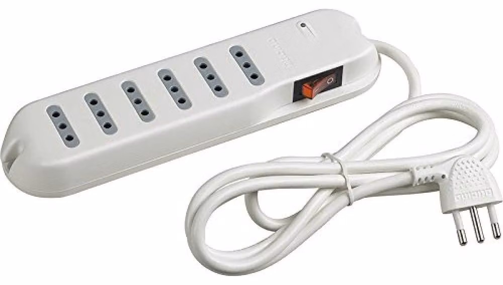 Bticino 3630dbf, multipresa a 6 prese con interruttore illuminato, colore bianco