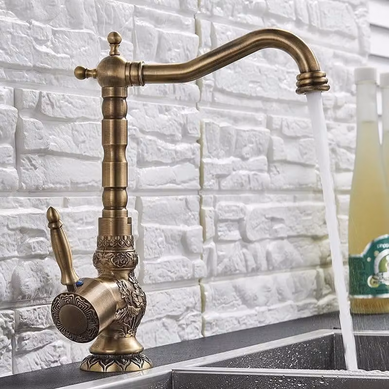 Miscelatore per lavabo - Modello alto - Monocomando - Montaggio a incasso su piano - Acqua calda e fredda - Valvola in Vetroceramica - Orientabile a 360° - Bocca lunga - Ottone anticato