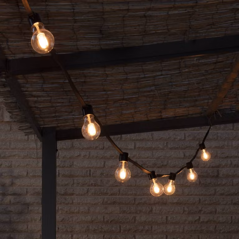 Konstsmide Christmas Ghirlanda luminosa LED solare da festa, 6,2 W, color ambra, IP44, 1800 K LED-Solar-Lichterkette Party, dimmerabile, Crema / Ambra, Plastica, Moderno