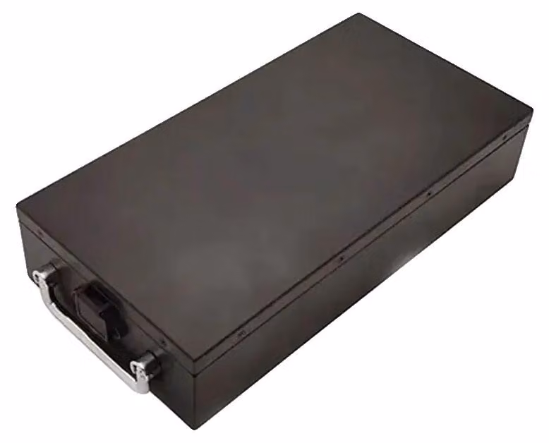 Batteria al litio, 60V, capacità 40Ah, caricabatterie 60V 20Ah