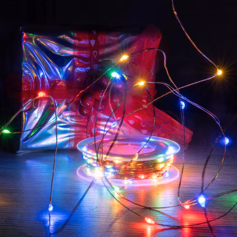 Catena luminosa a LED, 20 metri, multicolore, 8 modalità, per interni/esterni