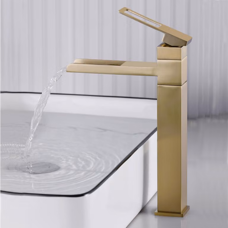 Miscelatore per lavabo, modello cascata, rotazione a 360°, finitura oro spazzolato