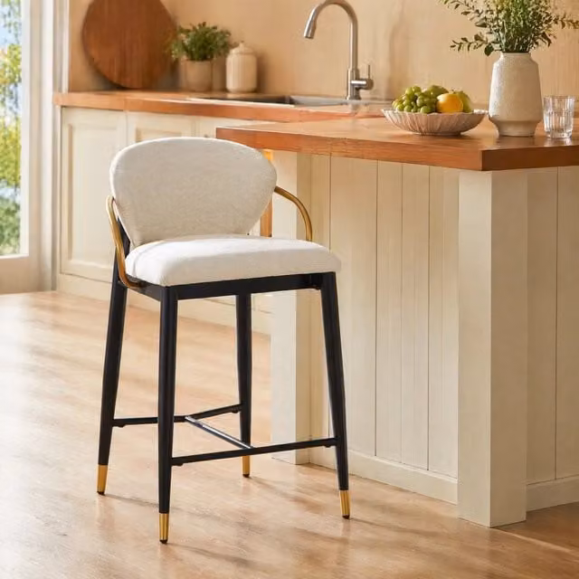 Set da 2 sgabelli regolabili in altezza REDOM in tessuto beige, nero e oro per il tuo soggiorno