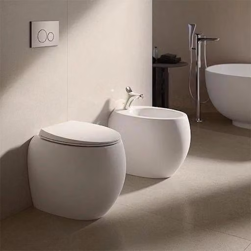 Set di sanitari filo muro CLOUD Rak Ceramics in ceramica, WC, Bidet e copriwater, colore bianco