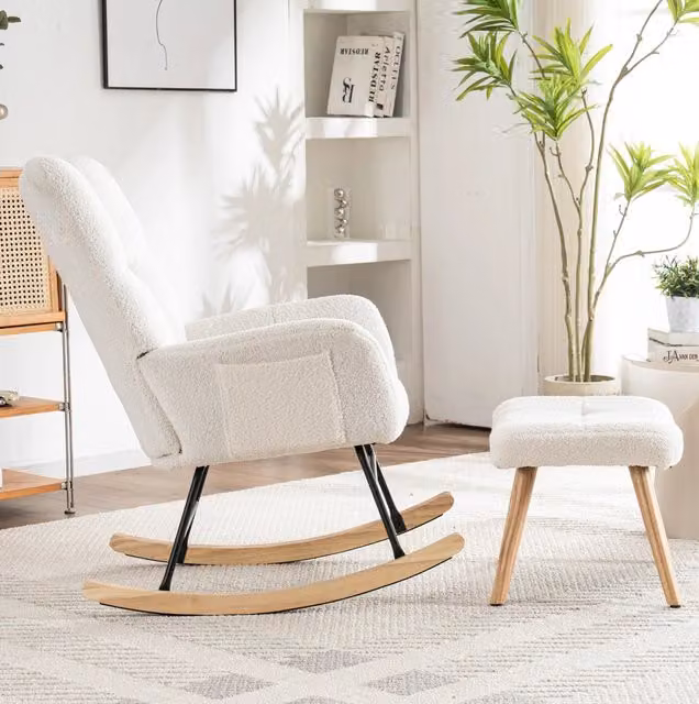 Sedia a dondolo bianca ergonomica con poggiapiedi regolabile, struttura in legno di gomma, larghezza seduta 65 cm, altezza 92 cm