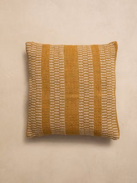 Cuscino quadrato Maya Kenay Home in cotone giallo senape, L 45 x P 45 x H 45 cm