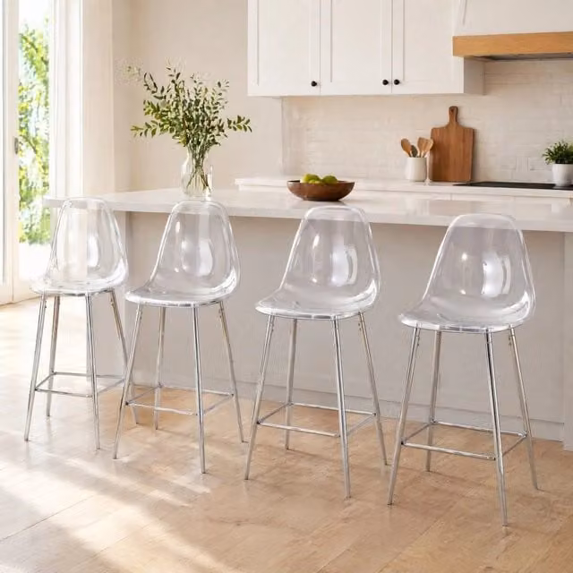 Sgabello da bar OKWISH trasparente con struttura in metallo argento e poggiapiedi, design moderno, L/P/H: 48.0 x 48.0 x 68.5 cm – 1