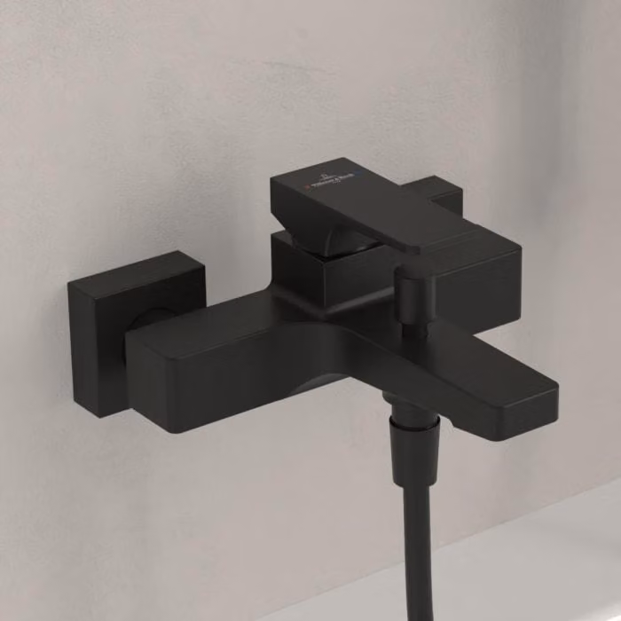 Miscelatore monocomando da parete per vasca Villeroy & Boch, modello Taro