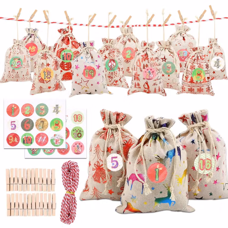 Calendario dell'Avvento 2025 - Sacchetti in juta - 24 sacchetti appendibili - Decorazioni per il conto alla rovescia del Natale - Sorprese - Perfetto per i bambini - Calendario di Natale