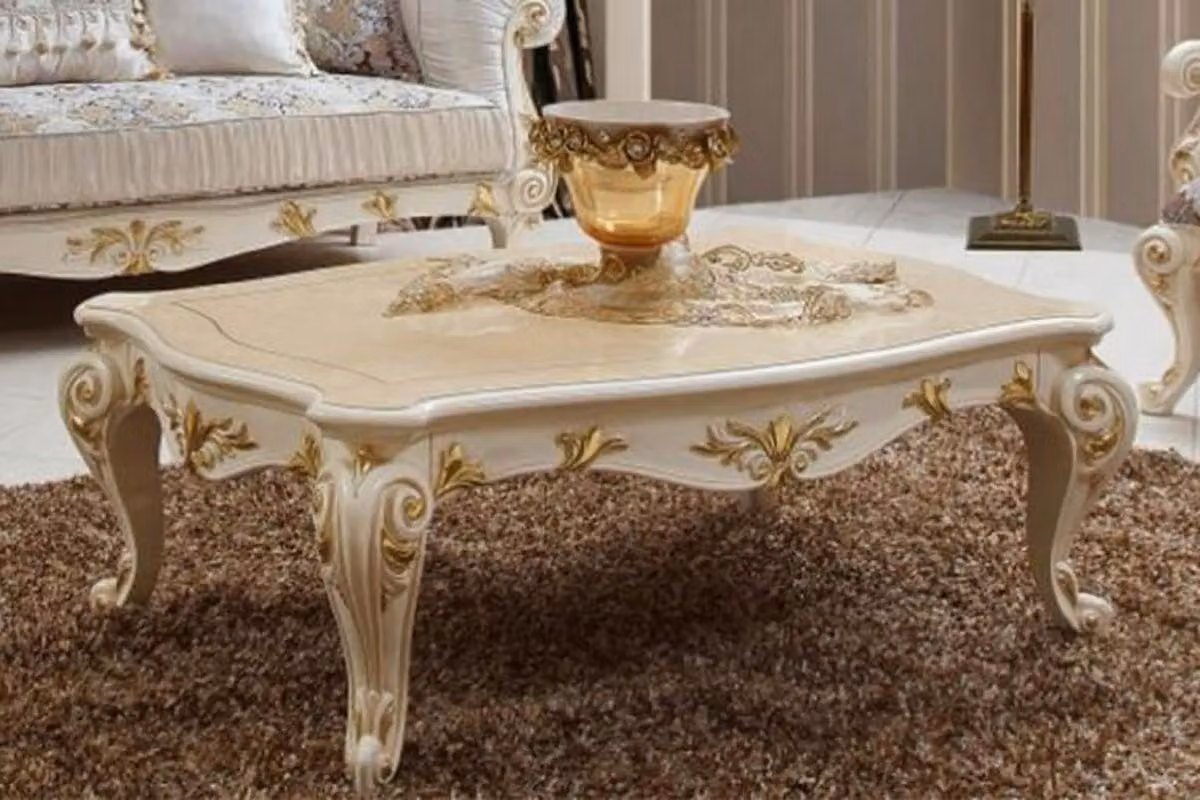 Casa Padrino tavolino barocco crema/oro - Sontuoso tavolo da salotto in legno massiccio in stile barocco - Mobili da salotto in stile barocco - Mobili in stile barocco - Arredamento barocco