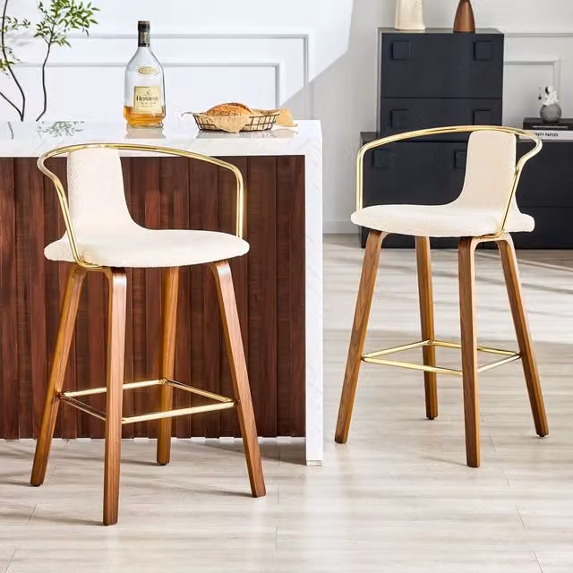 Sgabello da bar OKWISH in stile scandinavo con braccioli e seduta imbottita in tessuto, colore bianco, L: 52,5 cm, P: 44 cm, H: 68 cm – 1