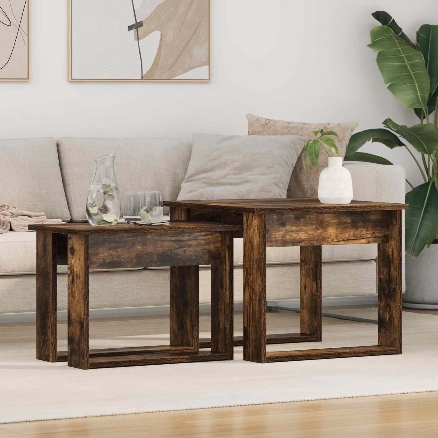 Set di tavolini da salotto con design moderno e impilabili