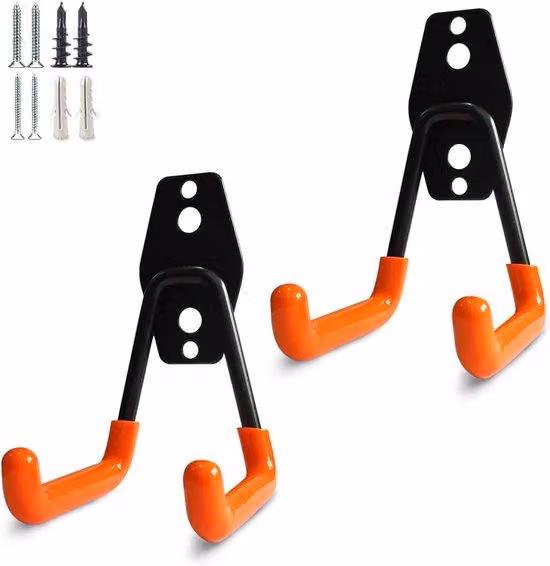 Ganci metallici da fissare al soffitto per l'organizzazione del garage