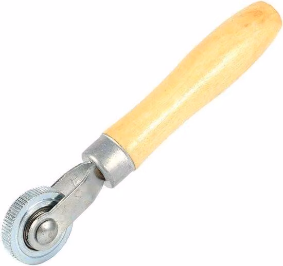 Kit di riparazione per pneumatici auto, manico in legno, rullo per forature e kit cuscinetti, efficiente