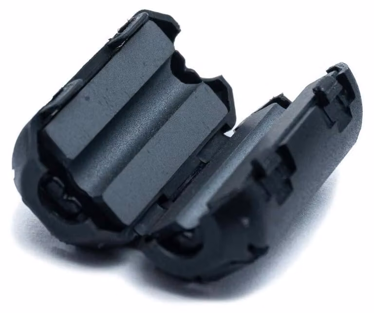 Set di nuclei ferromagnetici, 5 pezzi, diametro 7 mm, divisi, colore nero, filtro per onde pilotate
