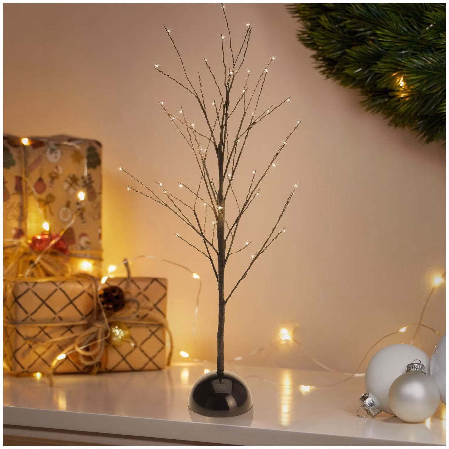 Albero decorativo a LED con 48 luci bianche calde, altezza 60 cm, colore nero
