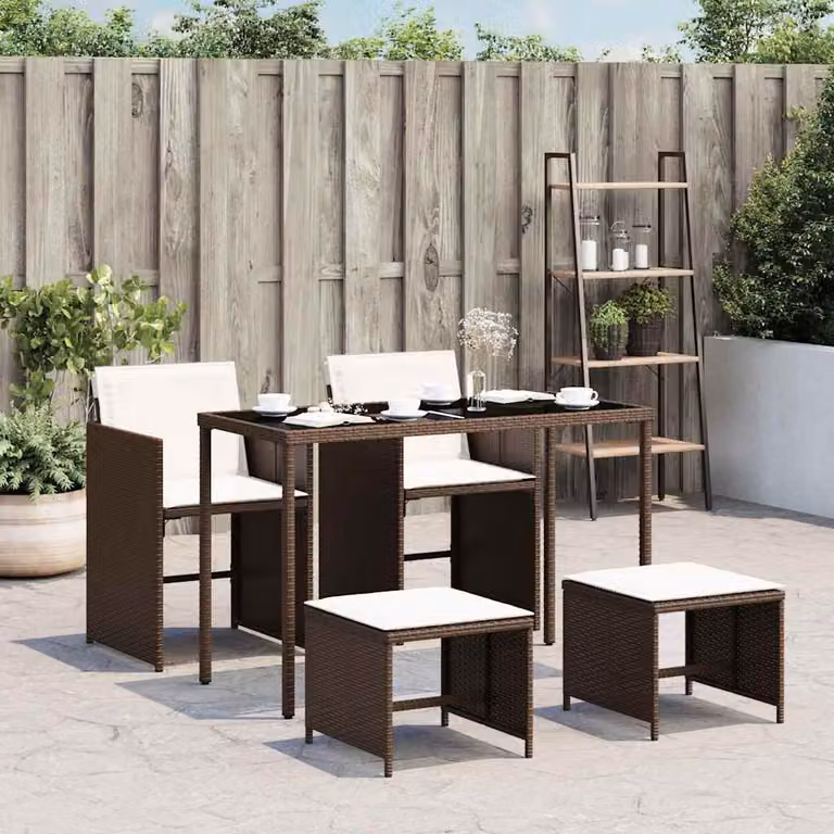 Set da pranzo da giardino vidaXL in polyrattan marrone con tavolo in vetro e 5 pezzi con cuscini bianchi