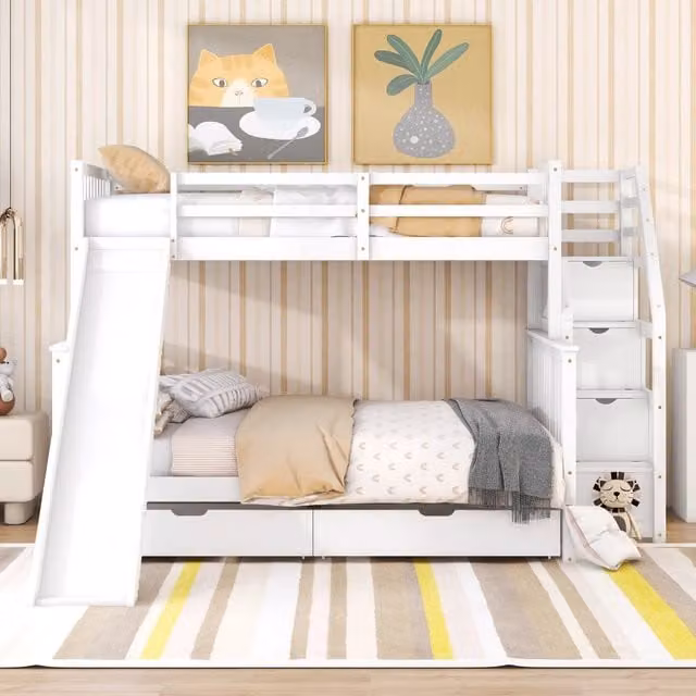Letto a castello 90 × 200 cm e 140 × 200 cm 3 posti, 2 cassetti, vani portaoggetti e scivolo, senza materassi