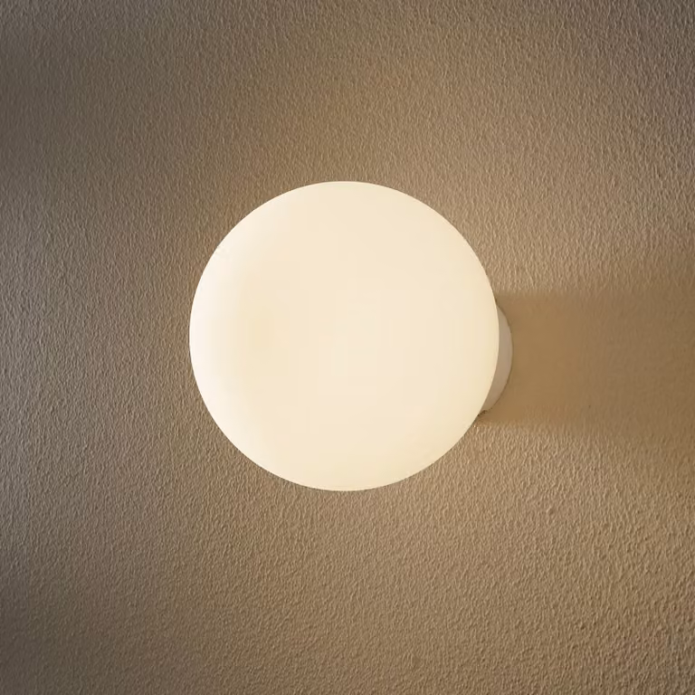 Fabbian Applique da parete di design Lumi Sfera, dimmerabile, Bianco / Opale, Soggiorno / Sala da pranzo, Vetro, Design, Applique