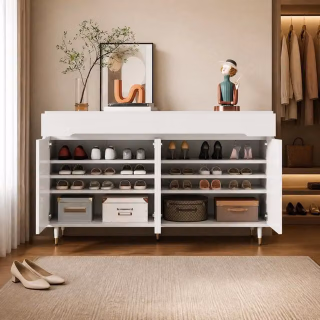 Mobile porta scarpe con 2 ante; 2 cassetti e ripiani regolabili; bianco e oro; 140x39x84 cm