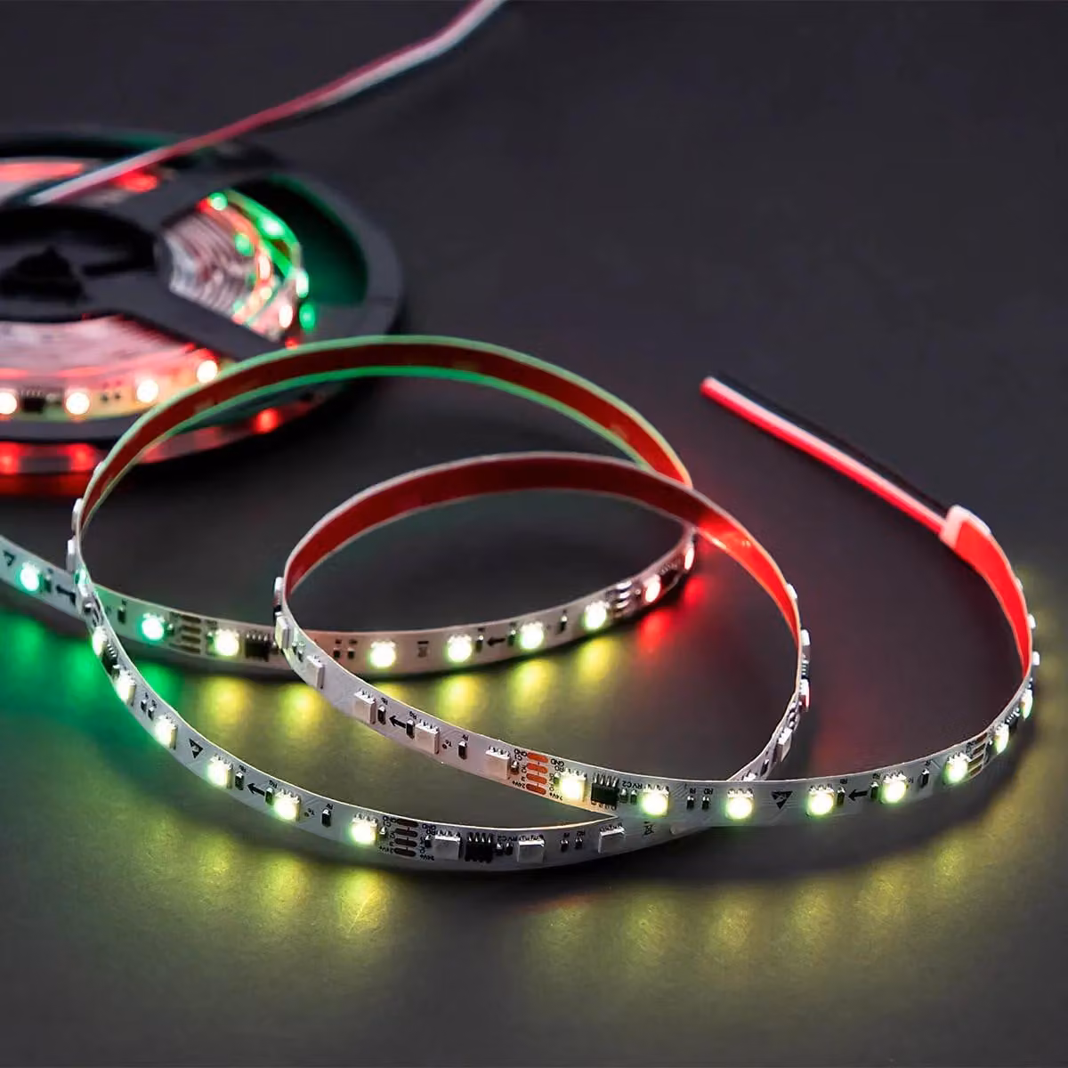 ARELUX XSTRIP RGBW digitale, grado di protezione IP20, 16W/metro, rotolo da 5 metri, 60 LED per metro