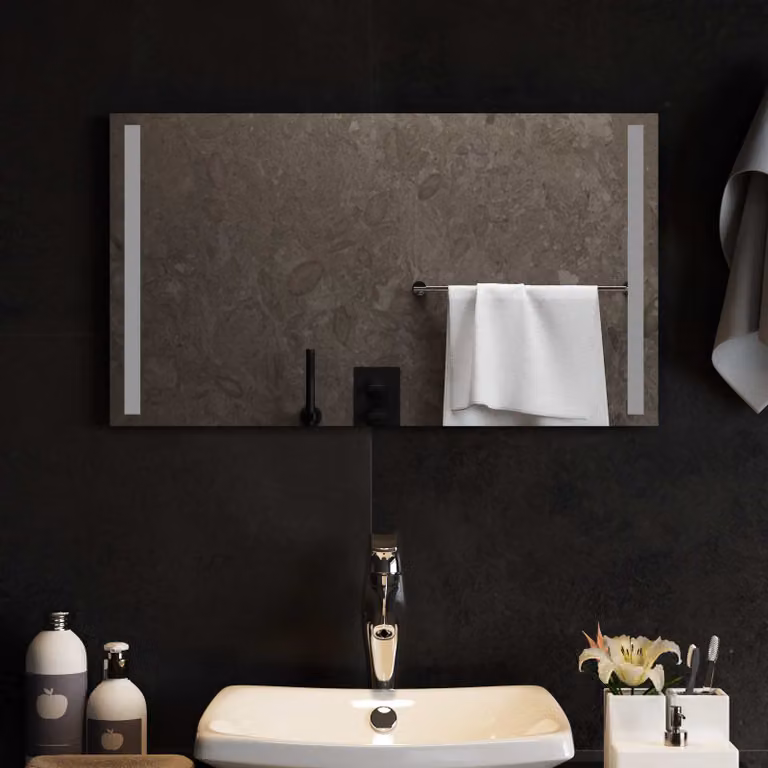 Specchio da bagno moderno vidaXL con illuminazione LED in vetro temperato, L 70 cm x P 40 cm