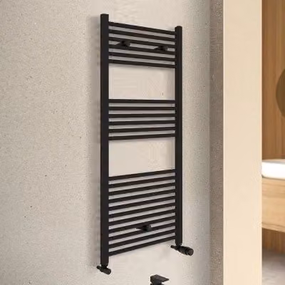 Termoarredo scaldasalviette in acciaio nero opaco con kit valvole integrato L 120 x H 50 cm, interasse 45 cm – 1