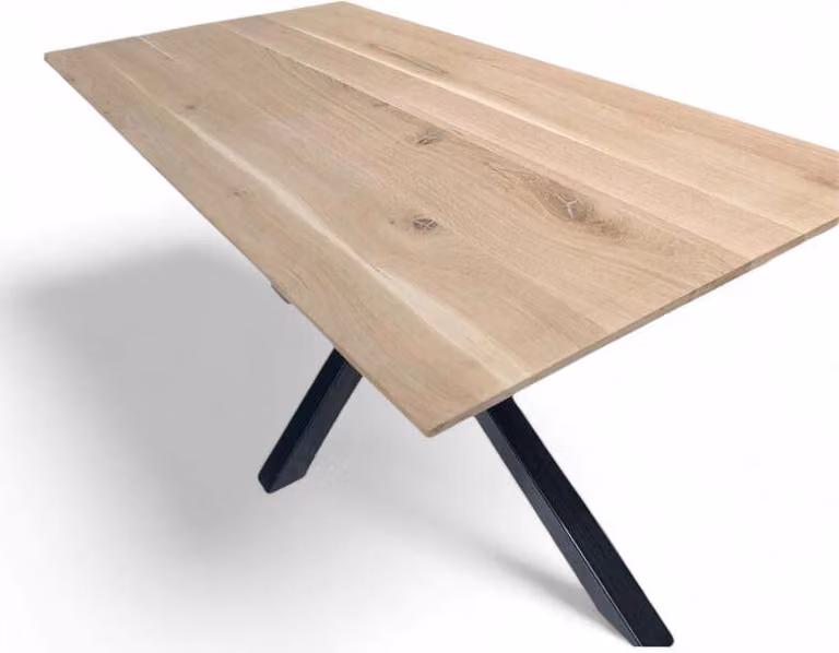 Tavolo in rovere massiccio con bordo svizzero 180x90cm, gambe a ragno tornite in nero