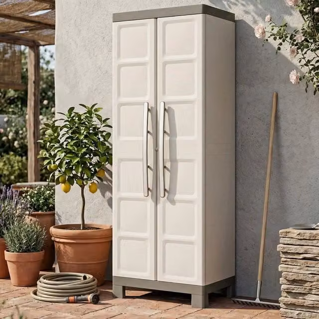 Armadio da esterno Strathmore DMORA colore sabbia con serratura e ripiani interni L: 65 cm, P: 45 cm, H: 182 cm – 1