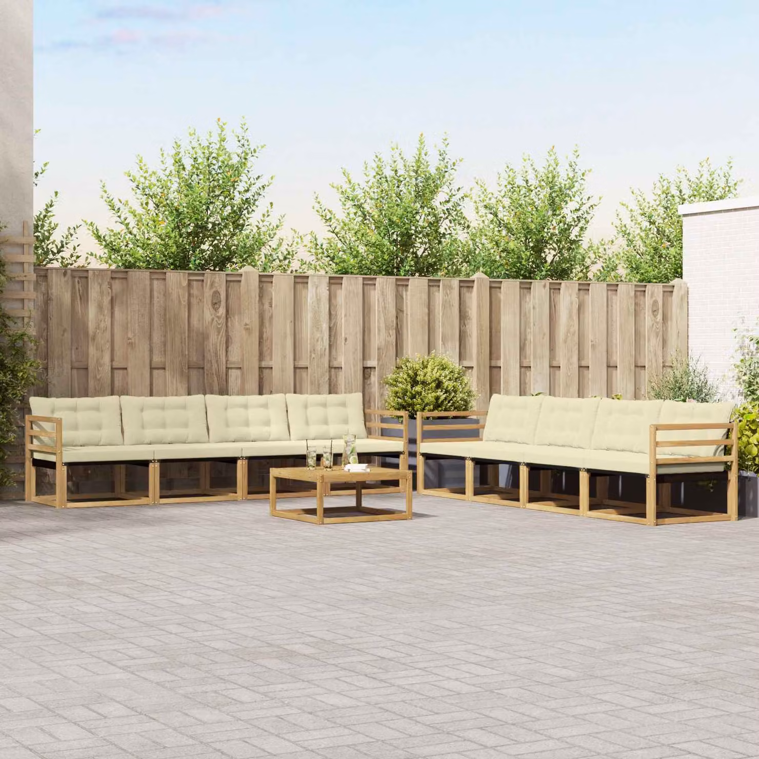 vidaXL Set di divani da esterno a forma di U composto da 9 pezzi in legno di acacia con cuscini bianchi e beige