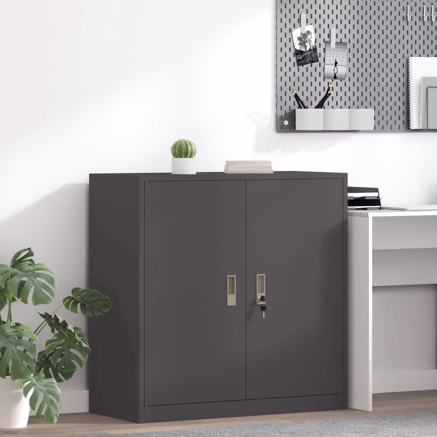 Armadio in metallo nero vidaXL con ante a battente e serratura, stile industriale, L 90 x P 40 x H 90 cm – 1